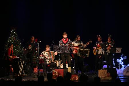 JURE POČKAJ S PRIJATELJI KONCERT V KD 10  FOTO LJUBO VUKELIČ